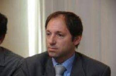 Enroque en el gabinete de Ra�l Jalil: Juan Cruz Miranda pasar� a Salud