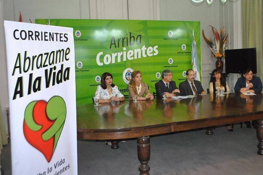 Presentaron el Proyecto �Abrazame a la Vida� 2012