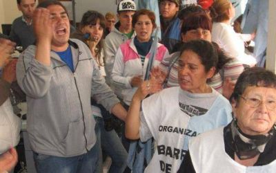 Barrios de Pie se moviliz� a la Gerencia de Empleo local