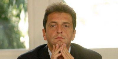 Massa genera revuelo pol�tico en Lan�s