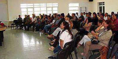 Alumnos de colegios agrot�cnicos completan pasant�a en CEDEVA