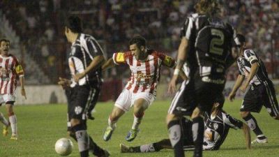  Una goleada que trae tranquilidad e ilusi�n en el �Santo�