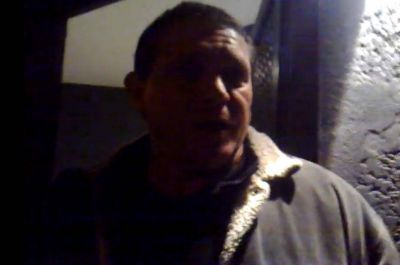 El portero de un boliche los "tach�", lo filmaron y lo subieron a YouTube