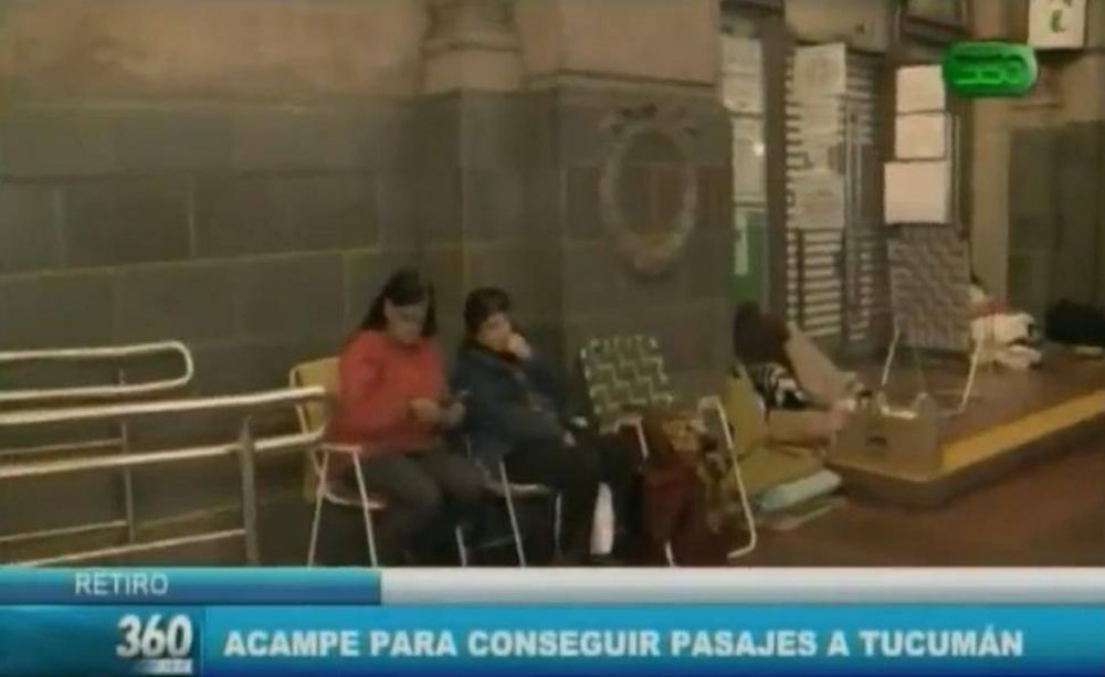 Acampan por un boleto en tren a Tucum�n para las Fiestas