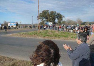 Ruta 8: Asamblea vecinal en Club Unidos.