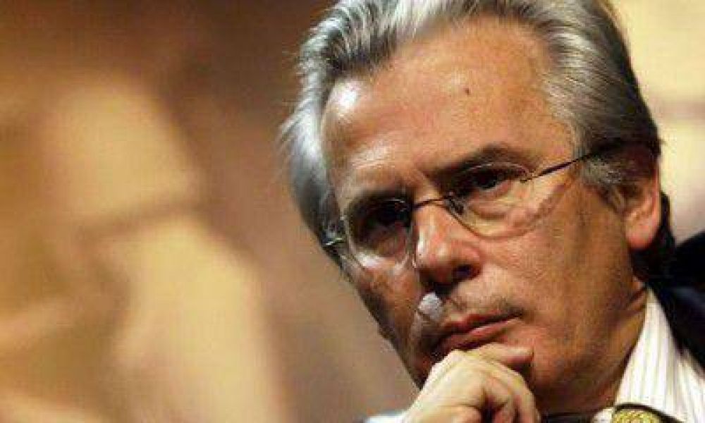 Baltasar Garz�n ser� Doctor Honoris Causa de la UNCuyo