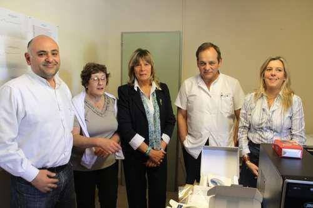 La Cooperadora don� un holter de �ltima tecnolog�a al Hospital Pintos
