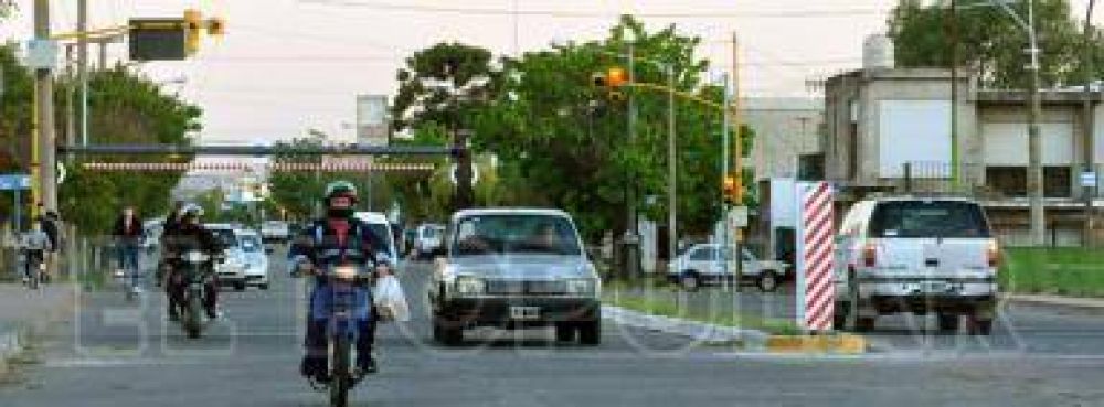 Tras 68 d�as de su clausura, habilitaron el puente de la avenida Sarmiento