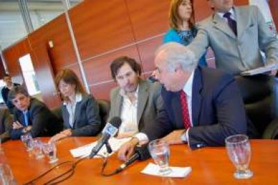 Anunciaron actividades conjuntas de capacitaci�n la Municipalidad de San Juan y el Ministerio de la Producci�n