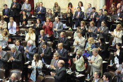 Diputados rindieron homenaje a Kirchner