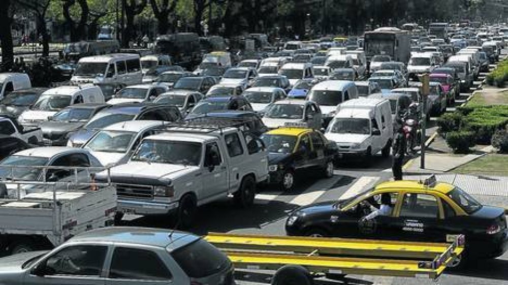 El Centro, paralizado durante 7 horas por piquetes y marchas
