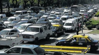 El Centro, paralizado durante 7 horas por piquetes y marchas