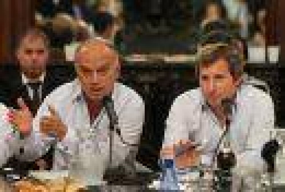 GRINDETTI HABL� DE PRESUPUESTO EQUILIBRADO 