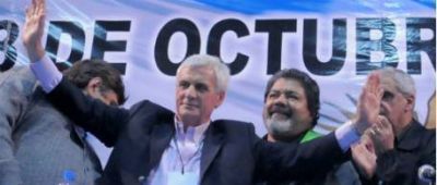Abal Medina recibi� a Antonio Cal� de la CGT oficialista
