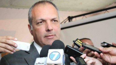 Buzzi firm� contratos y abri� licitaciones por m�s de 35 millones de pesos en Puerto Madryn