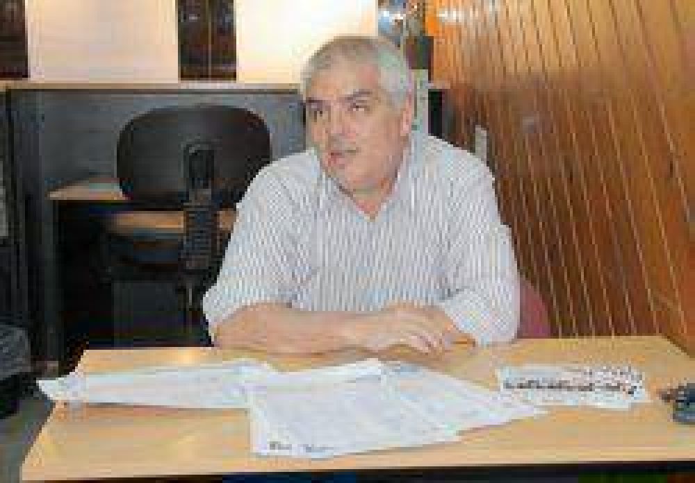 El Frente Amplio junta firmas en Corrientes contra la re-reelecci�n