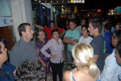 Por �estafas reiteradas� detendr�an a los due�os de �CM Multimarcas�