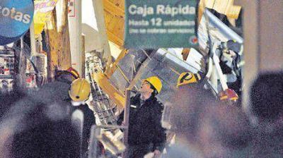 Tragedia en Neuqu�n: al menos 3 muertos al caer el techo de un s�per