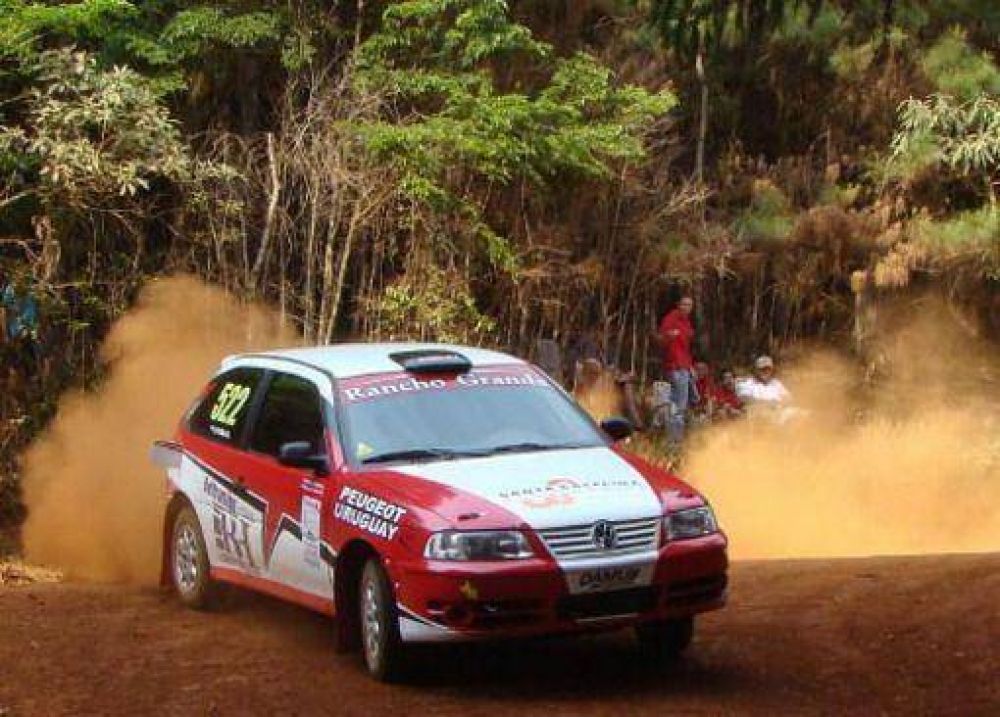 Arranca la fiesta del Rally en la Costanera posade�a