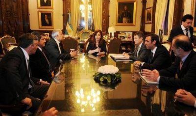 Gasoducto: intendentes quieren pliegos de licitaci�n de obra antes de fin de a�o