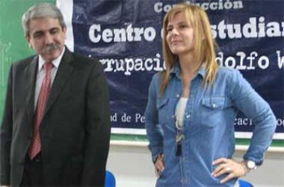 Pol�mica aparici�n de An�bal Fern�ndez en la UNLP