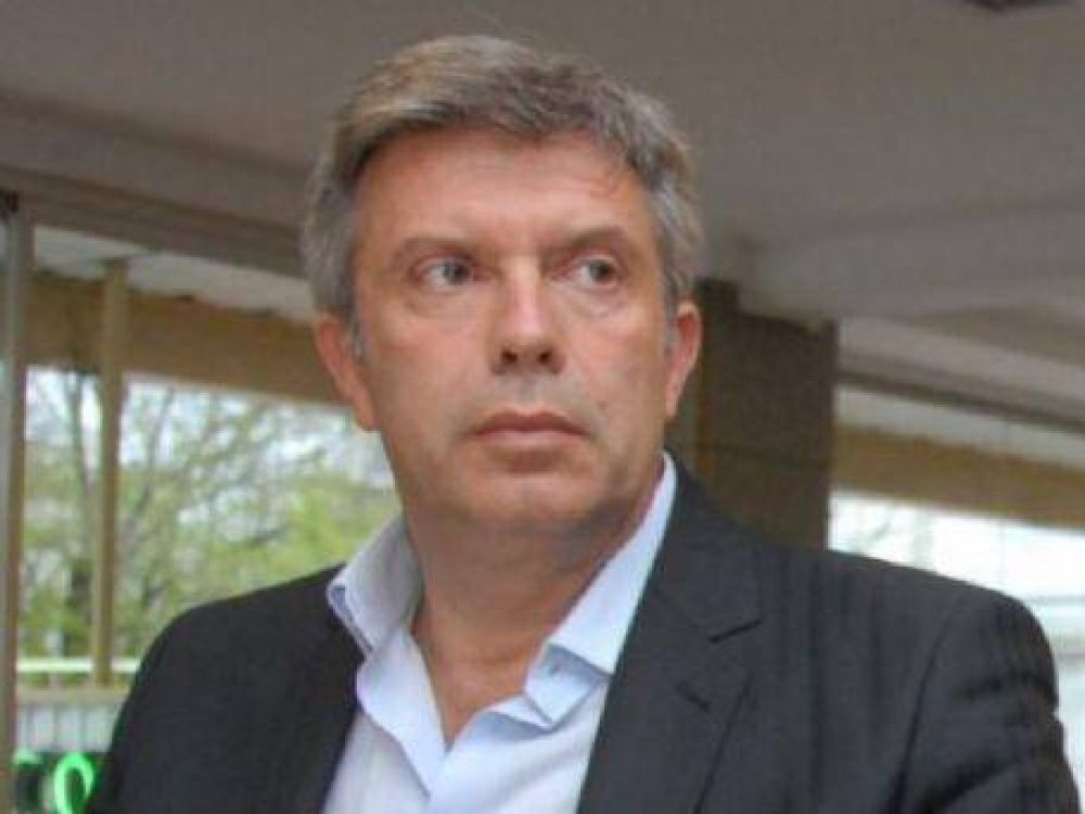 Mauricio D�Alessandro visit� La Plata: �El presupuesto parece hecho por Jorge Porcel junior�