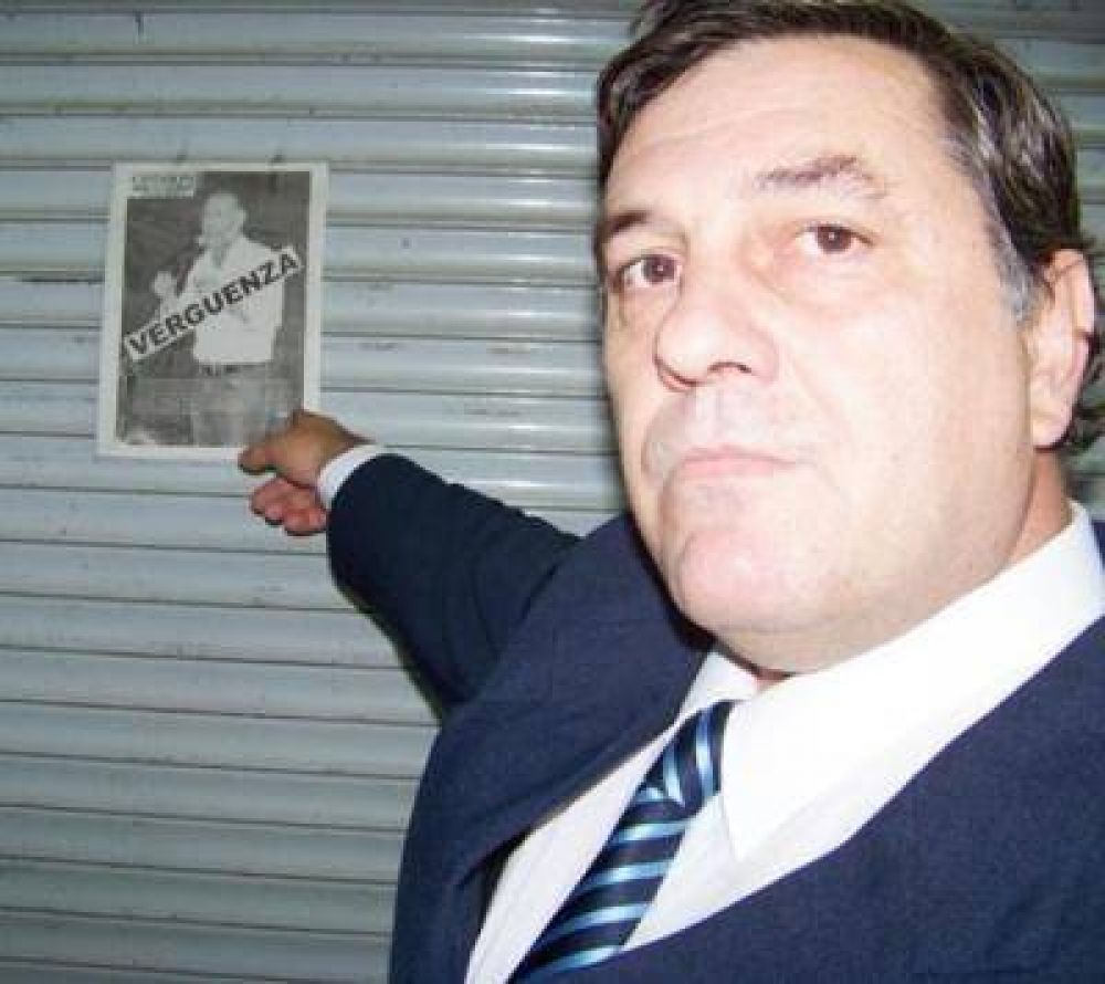 Varela respondi� y desafi� a "su compadre" Gildo Insfr�n a un debate p�blico