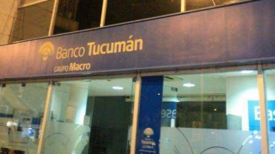  Le prendieron fuego en su despedida de soltero