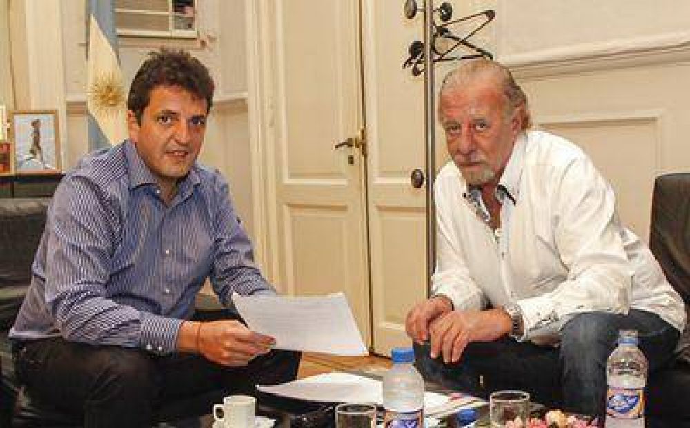 Avellaneda: Sergio Massa llega al distrito de la mano de Bertolotto