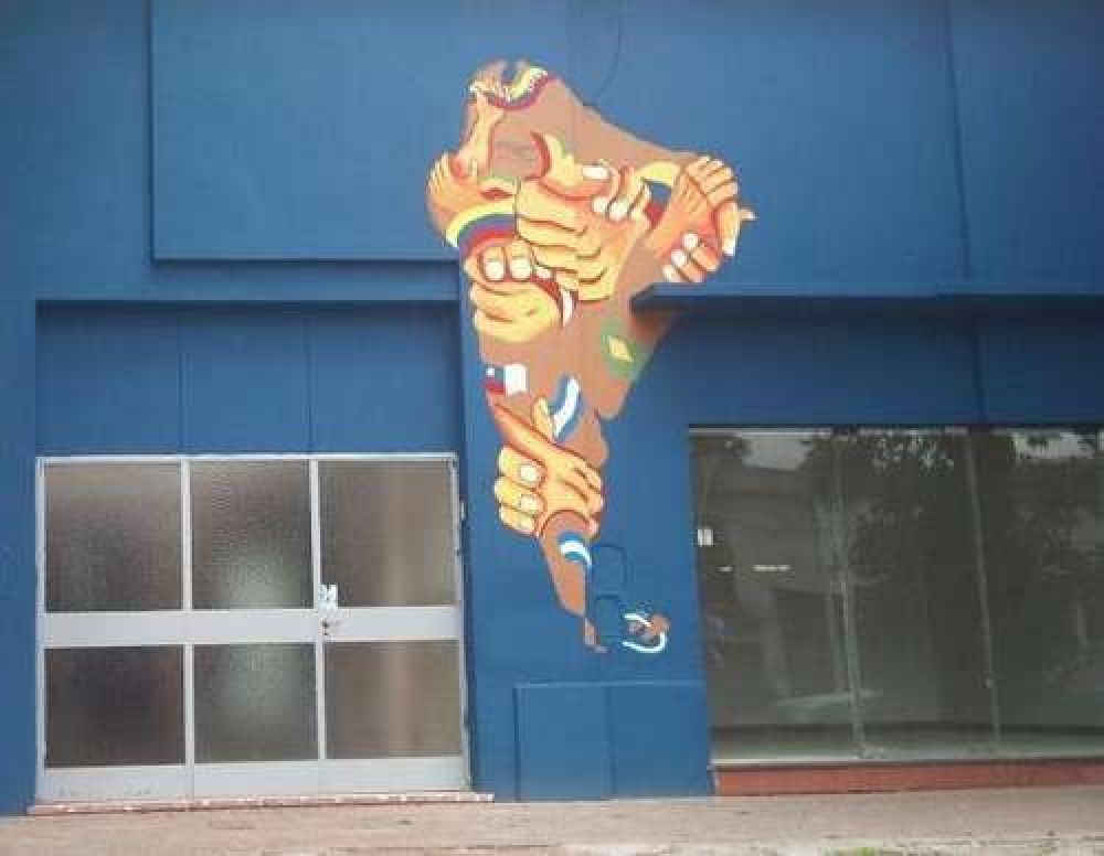 SE INAUGURA EN AZUL EL �CENTRO CULTURAL DE LOS PUEBLOS LIBRES�