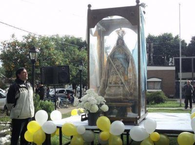 La Virgen de la Merced a 200 a�os del bast�n de Belgrano 	