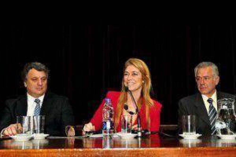 Presentaron proyecto de sustituci�n de importaciones mineras 