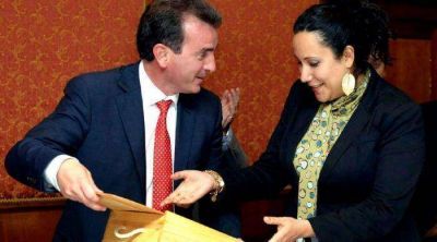 P�rez busca agilizar la toma de cr�ditos y las licitaciones