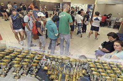 Hoy cierran las inscripciones para el Marat�n, con r�cord de participantes