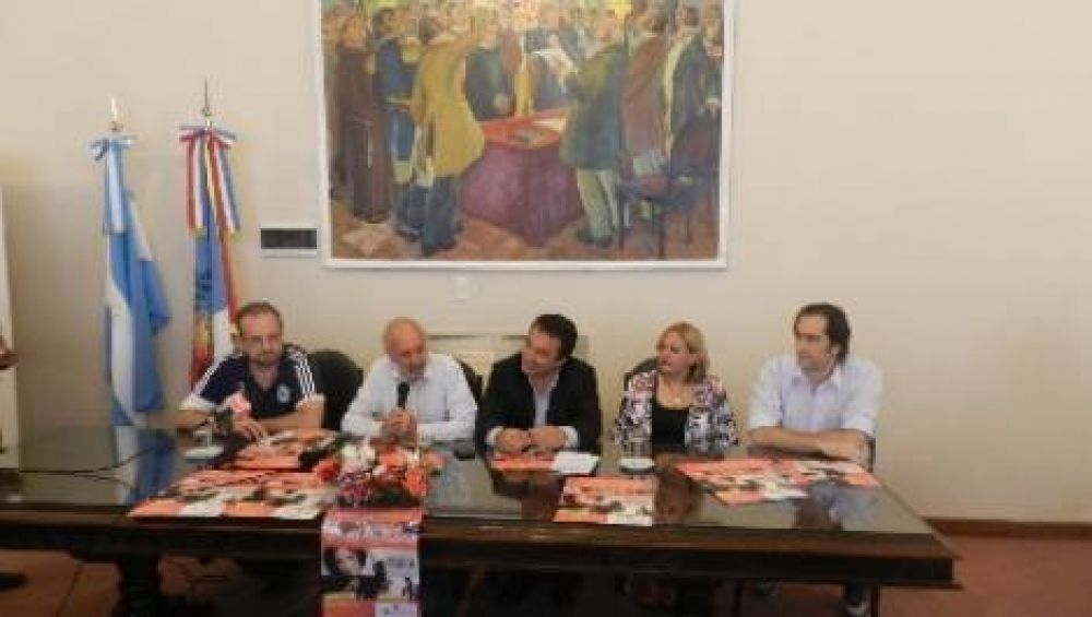 �Primer Festival de la Madre�, en el Predio Ferial