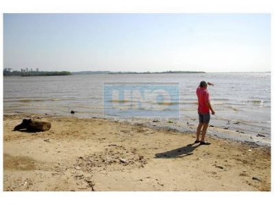Osuna solicit� que se avance en el derecho p�blico de la costa