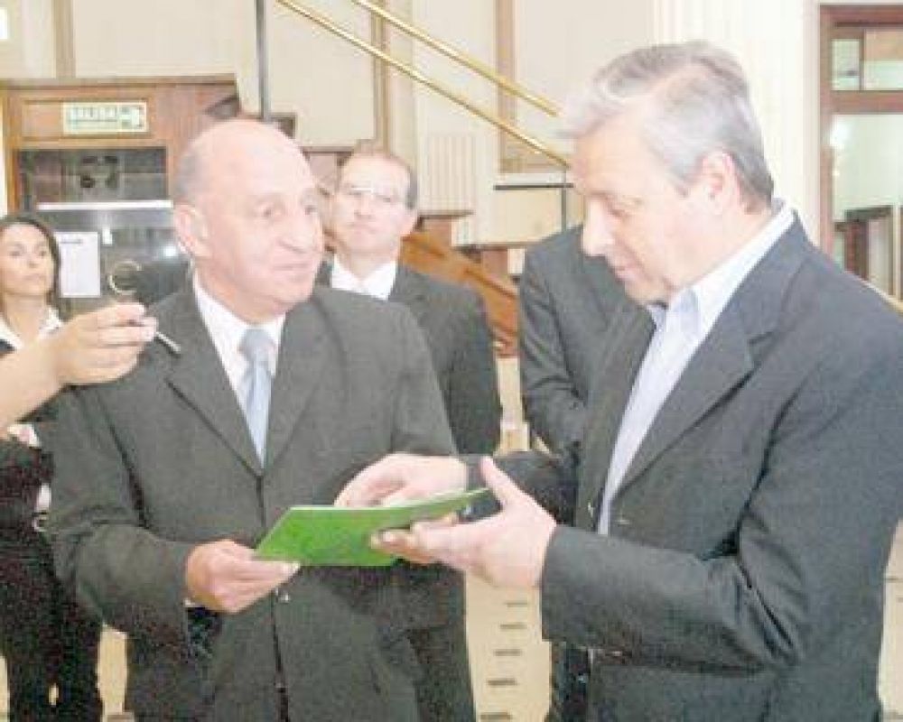 El casino de nuestra ciudad ya no es anexo de Col�n