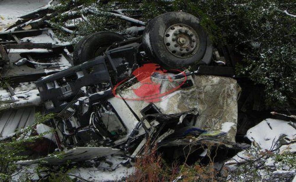 Un camionero bahiense falleci� en un tr�gico accidente en Tierra del Fuego