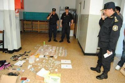 Seguridad: Cuatro detenidos en un operativo antidroga en Carapachay