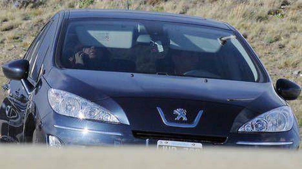 R�o Gallegos: echan a los periodistas del aeropuerto para que no tomen fotos de Cristina