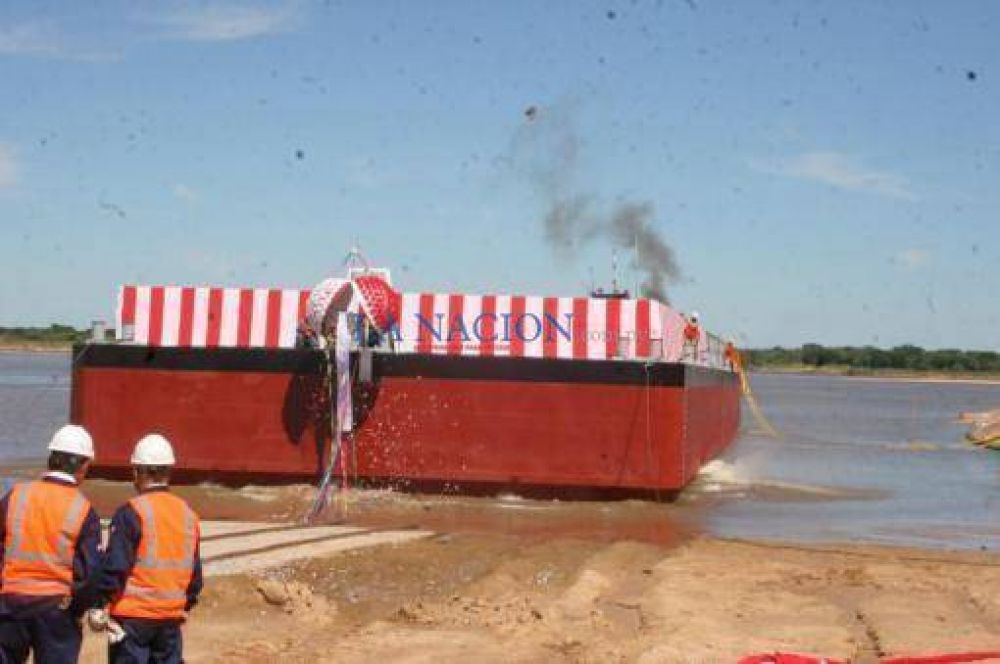 Firma japonesa puso a flote barcaza made in Paraguay