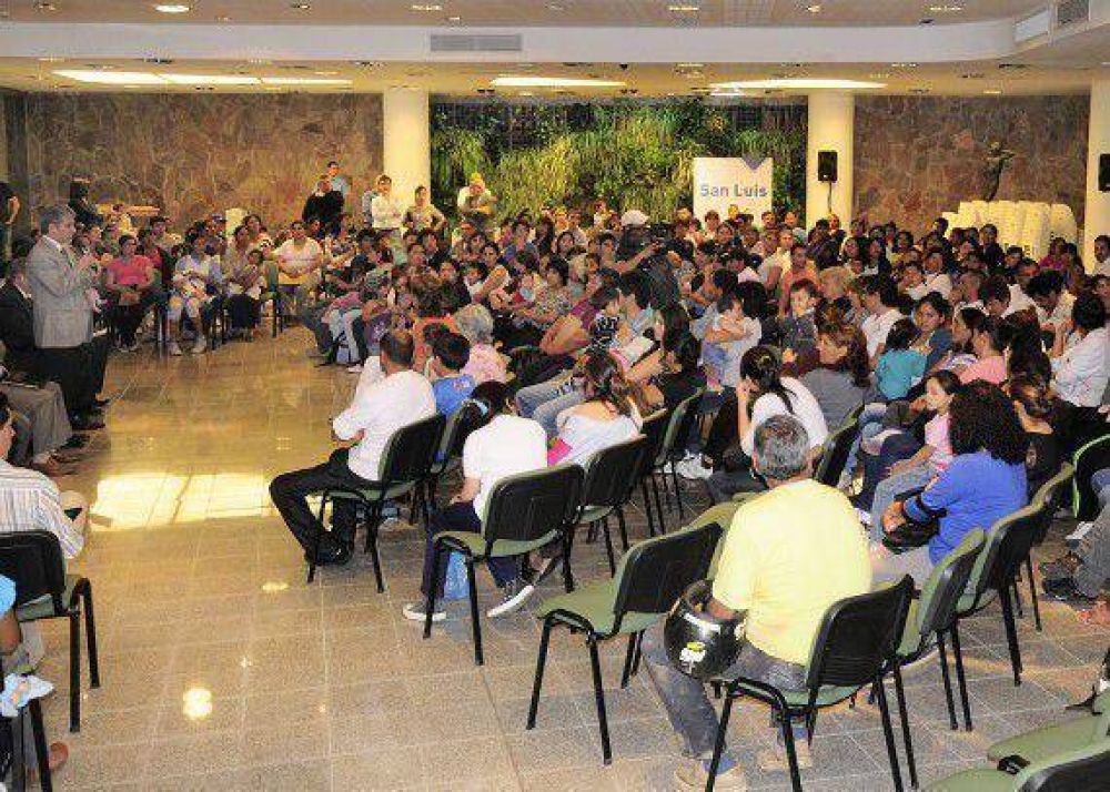 Justicia social: el Gobierno realizar� la obra de alumbrado y conexi�n domiciliaria en el Barrio Eva Per�n