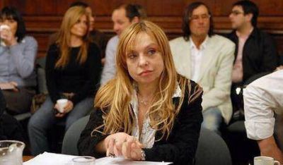 Lubertino ratifica denuncia penal contra Macri