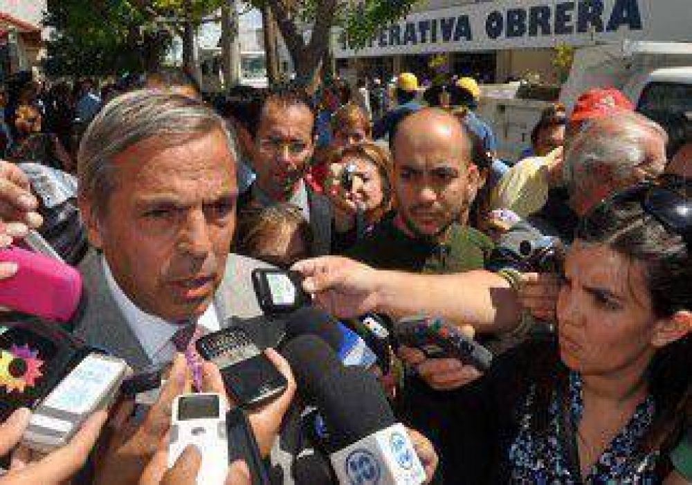 "Una tragedia que enluta a la rep�blica" 