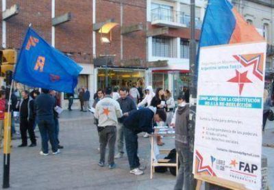 El GEN-FAP junta firmas en Mar del Plata contra la Re-reelecci�n de Cristina