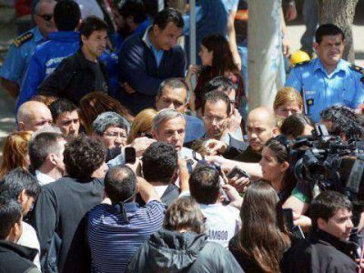 Por la tragedia, Sapag habl� con Cristina