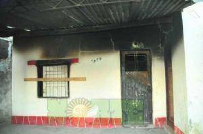 Incendiaron la casa de padres acusados de violar a Jazm�n