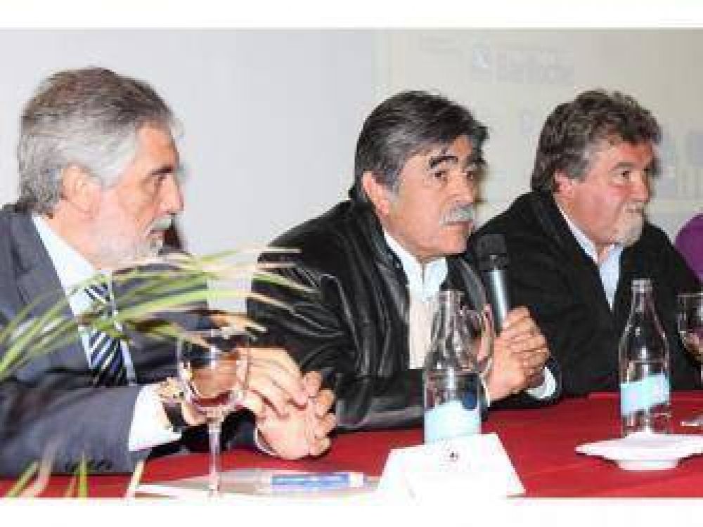 Paillalef inaugur� dos encuentros nacionales en Bariloche