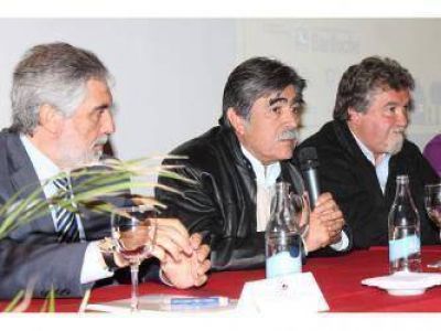 Paillalef inaugur� dos encuentros nacionales en Bariloche