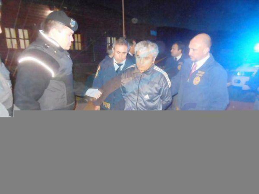 Los presos fugados a Chile fueron expulsados y recibidos por la Polic�a Provincia